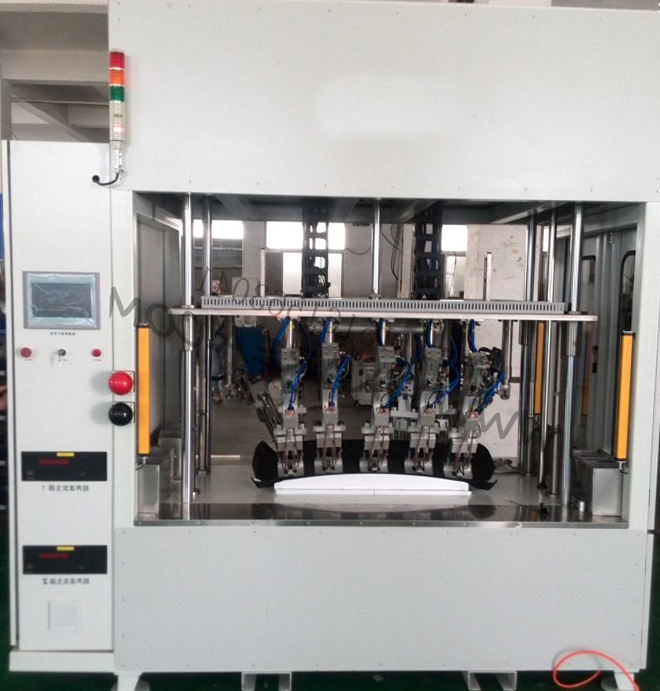 Rito全自动超声波焊接机 汽车前围隔热垫总成铆接工艺的革新解决方案